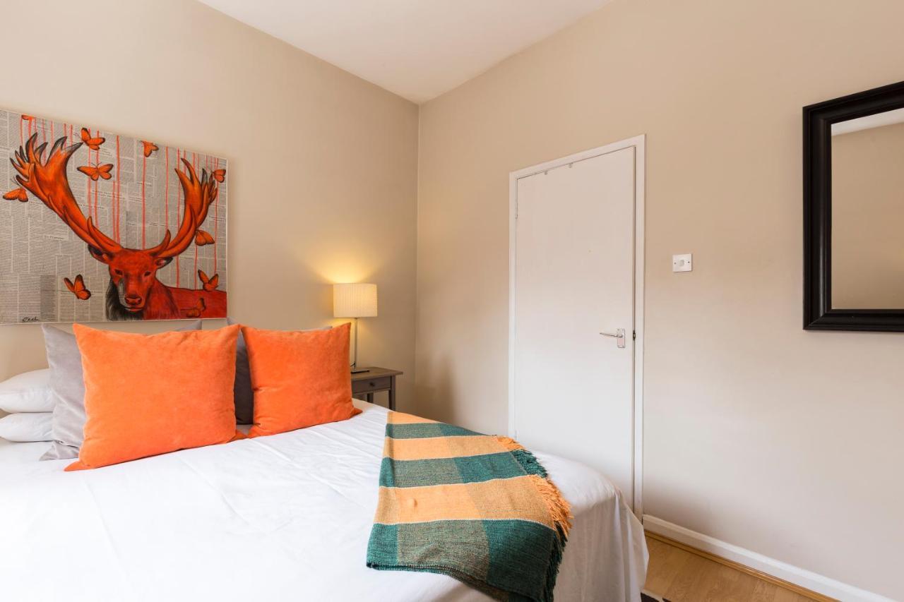Modernised Apartments 1 And 2 Bedrooms Option Terrace And Balcony High Street London Exterior photo